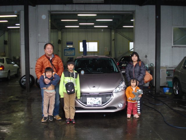 プジョー『２０８』　御納車