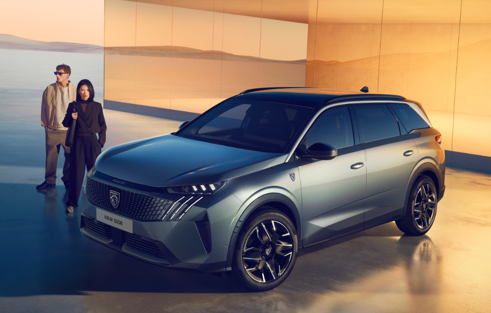 🦁PEUGEOT 5008  デビューフェア🦁　開催いたします！　2月28日(土)～ 3月8日(日)