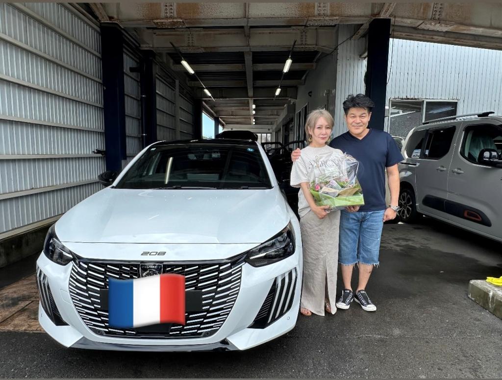 プジョー208ご納車おめでとうございます！